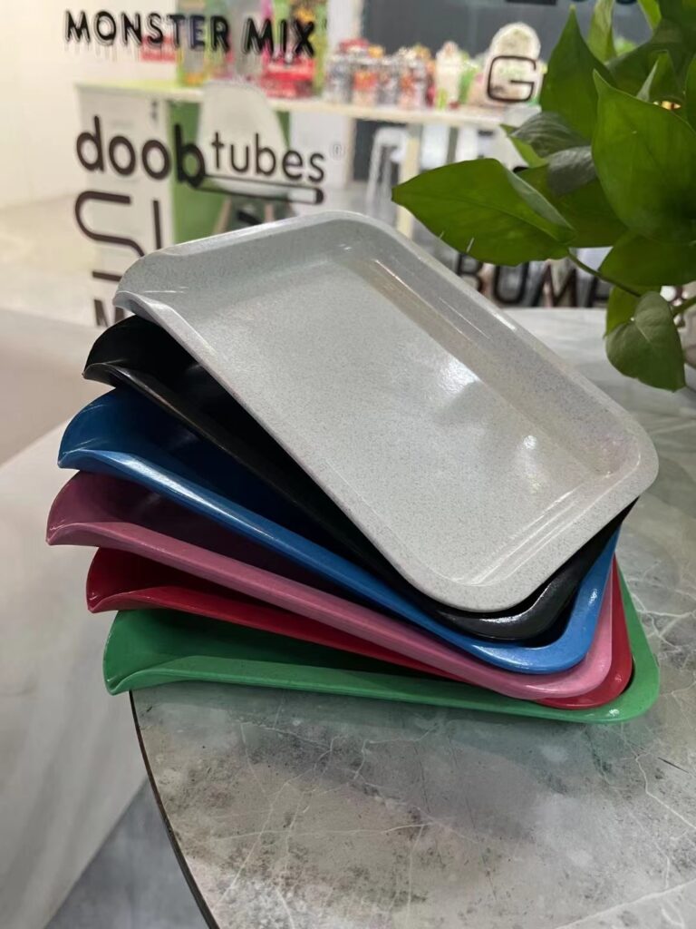 Custom degradable material rolling tray with funnel function