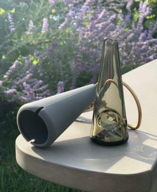 glass pipe with silicone cover for smoking