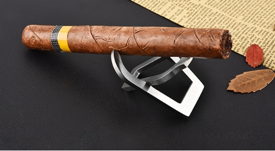 Folding cigar holder pipe rack