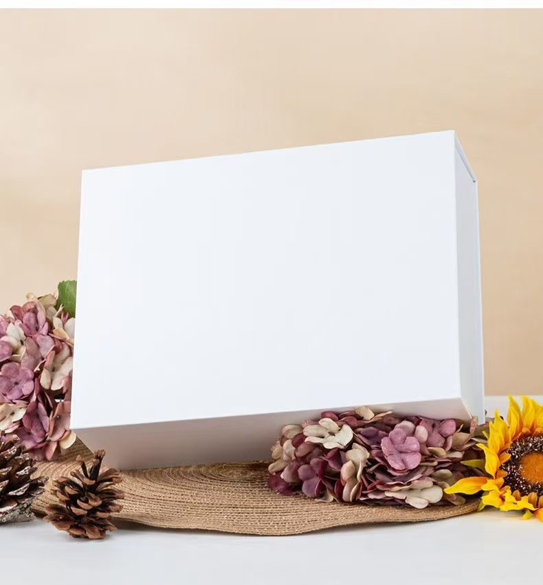 Magnetic packaging cardboard box One-piece folding box custom 